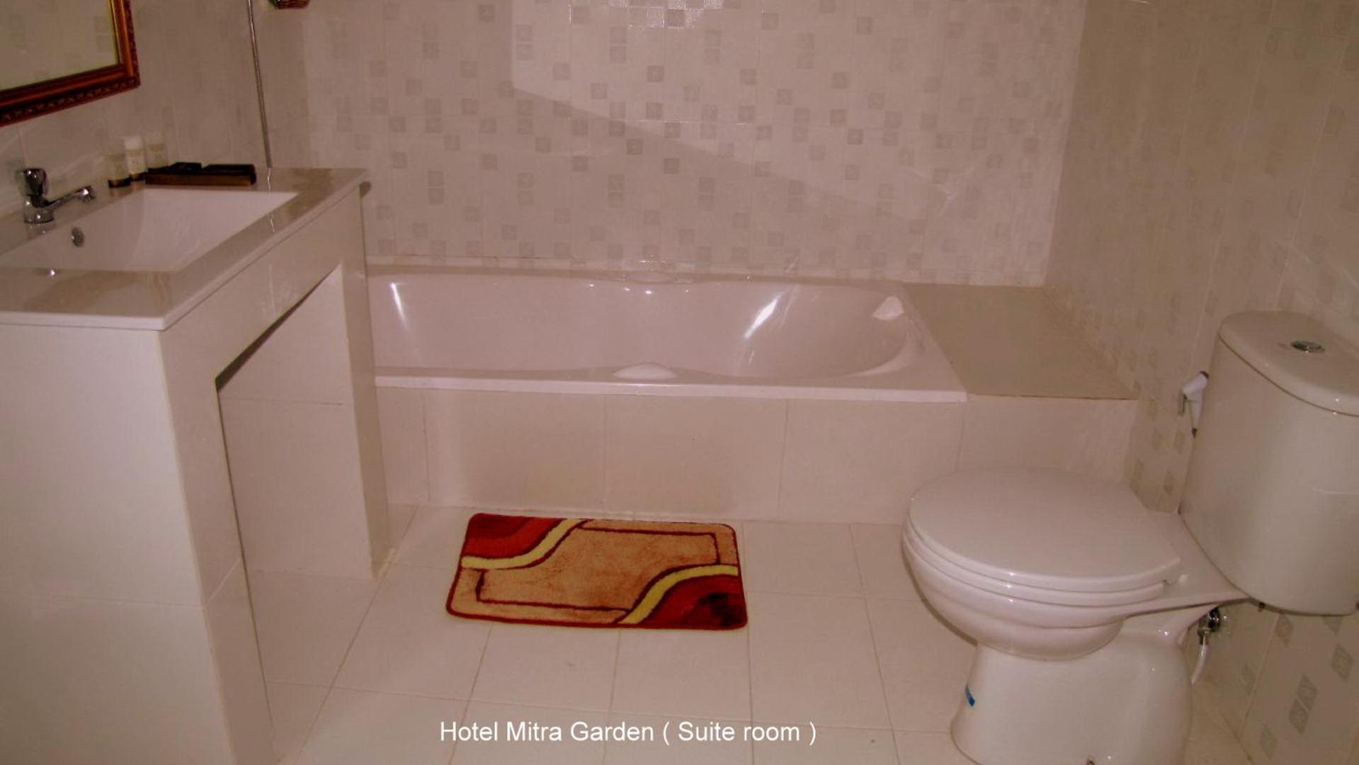 Hotel Mitra Garden Панкалпинанг Экстерьер фото