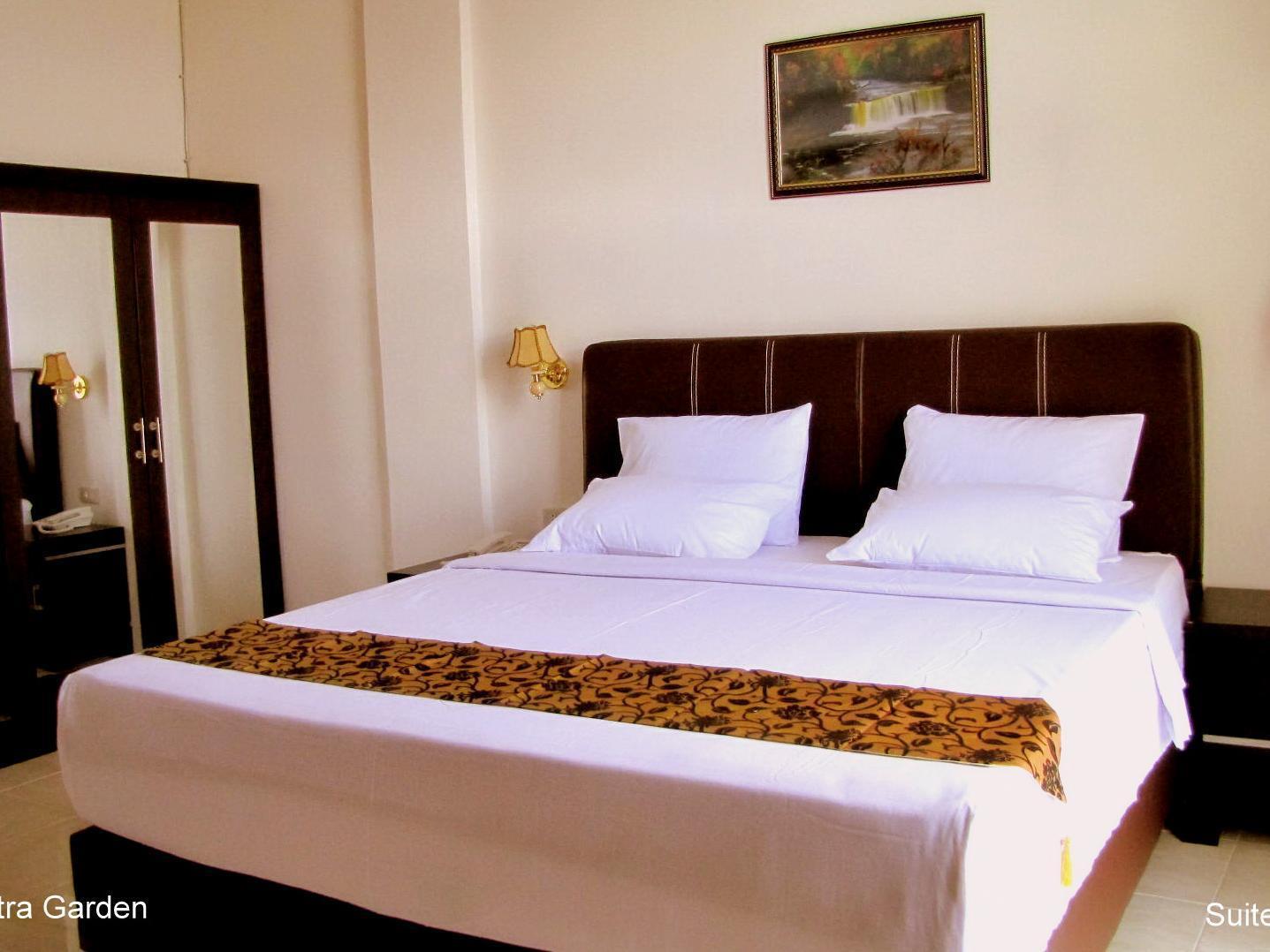 Hotel Mitra Garden Панкалпинанг Экстерьер фото